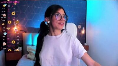 violetta_nur public webcam profile photo 5