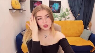 violettaotis public webcam profile photo 6