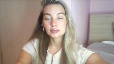 viraya public webcam profile photo 4