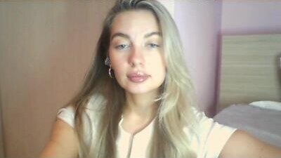 viraya public webcam profile photo 7