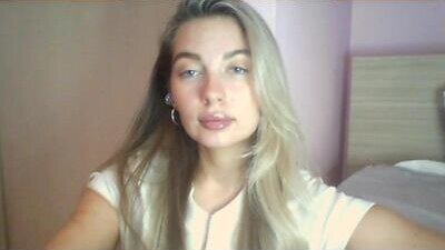 viraya public webcam profile photo 8