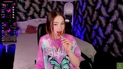 vivi_rosse public webcam profile photo 6