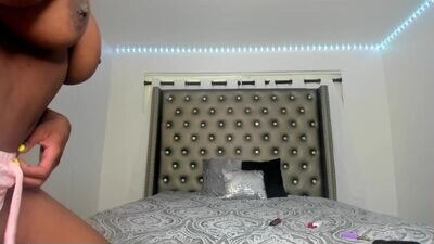 vixen_sasha public webcam profile photo 3