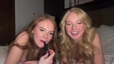 vixenvictoriaa public webcam profile photo 7