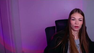 vladaseduction public webcam profile photo 6
