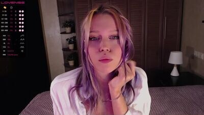 webqueenz public webcam profile photo 3