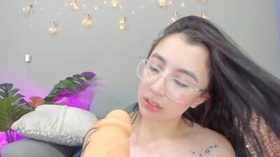 whiite_snow public webcam profile photo 6