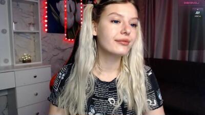whimsical_joy public webcam profile photo 4