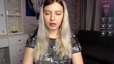 whimsical_joy public webcam profile photo 10