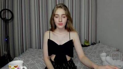 white_elf public webcam profile photo 2