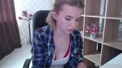 white_noise0 public webcam profile photo 2