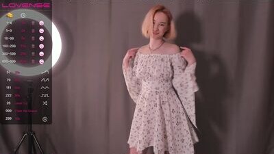 whitee_angel public webcam profile photo 7