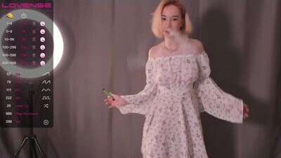 whitee_angel public webcam profile photo 8