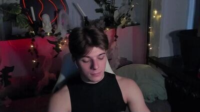 whiteegrimm public webcam profile photo 4