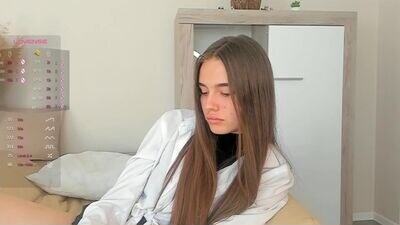 whitneyfarro public webcam profile photo 3
