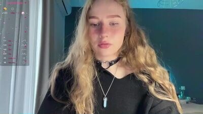 whoisalisa public webcam profile photo 4