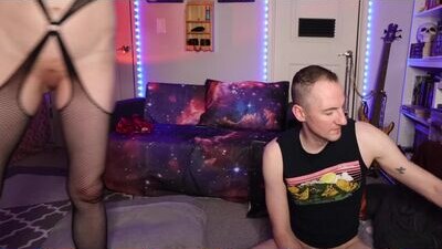width_of_a_peach public webcam profile photo 5