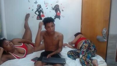 will_and_rihanna public webcam profile photo 3