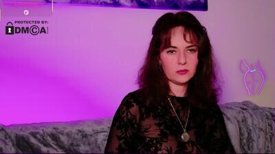 witch_in_velvet