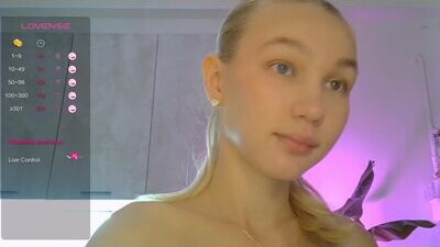 wladilia public webcam profile photo 8