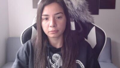 wolfs_daughter public webcam profile photo 3