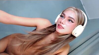 working_girl28 public webcam profile photo 6
