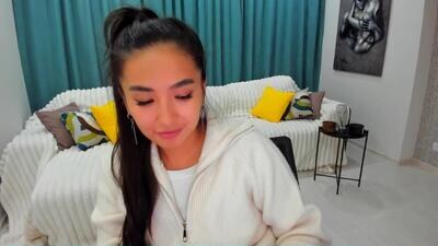 worldofkim public webcam profile photo 4