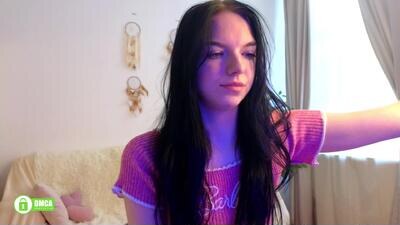 wow_evelin public webcam profile photo 2