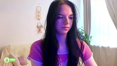wow_evelin public webcam profile photo 7