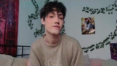 wow_lover public webcam profile photo 6