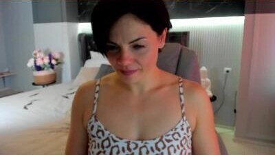 wow_maya public webcam profile photo 10