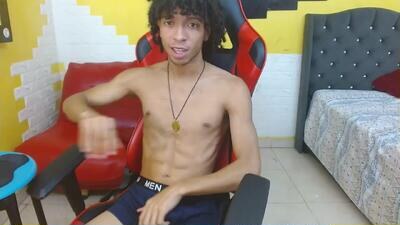 xion_ez public webcam profile photo 3