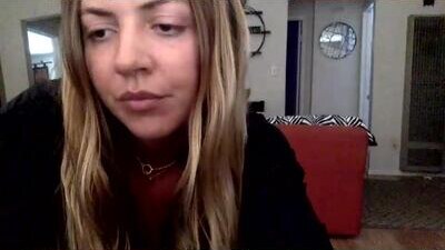 xoviolettt public webcam profile photo 6