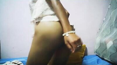yalane public webcam profile photo 9