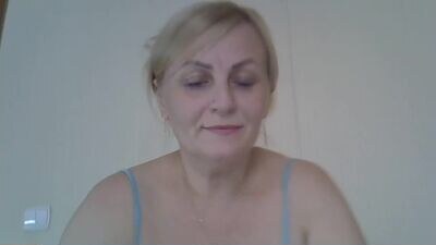 yana1303 public webcam profile photo 3