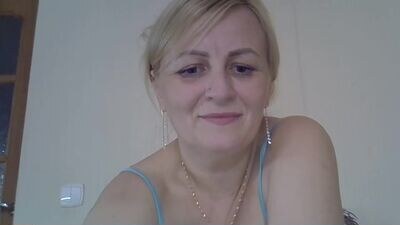 yana1303 public webcam profile photo 4