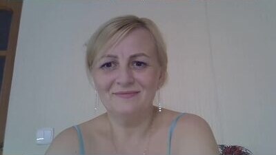 yana1303 public webcam profile photo 9