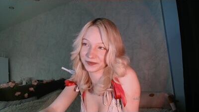 yape_anne public webcam profile photo 5