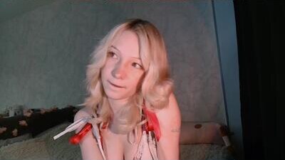 yape_anne public webcam profile photo 7