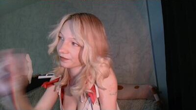yape_anne public webcam profile photo 9