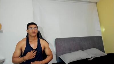 yeico_levit public webcam profile photo 2