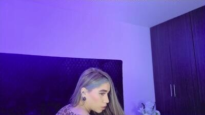 yeli_amber3 public webcam profile photo 7