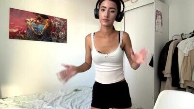 yettahagins public webcam profile photo 5