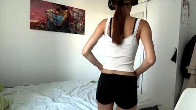yettahagins public webcam profile photo 7