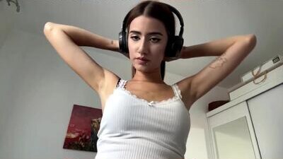 yettahagins public webcam profile photo 8