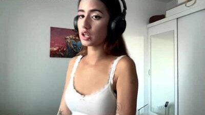 yettahagins public webcam profile photo 10