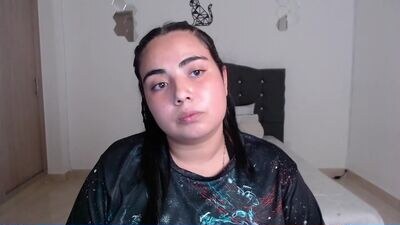 yini_angel07 public webcam profile photo 2