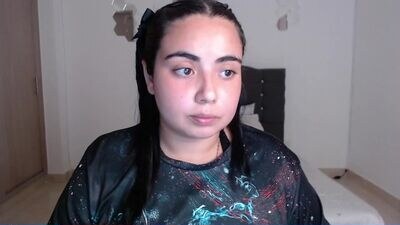 yini_angel07 public webcam profile photo 3
