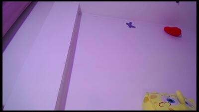 yinn_silver public webcam profile photo 2