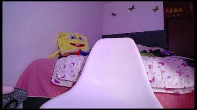 yinn_silver public webcam profile photo 10